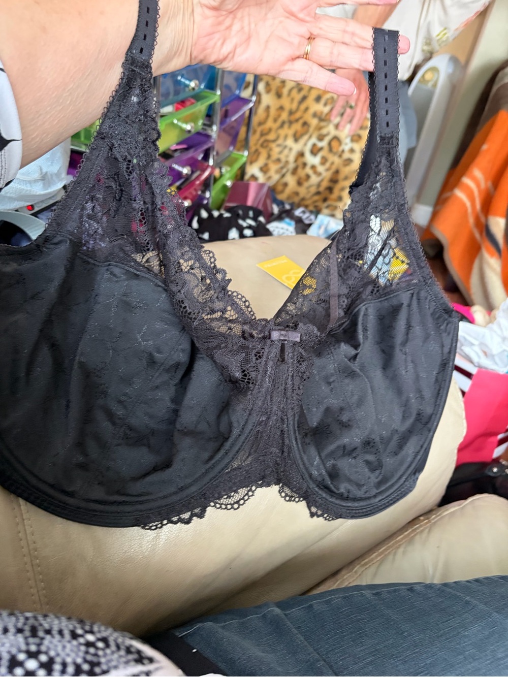 Delimira Black Lace Underwire Minimizer Full Support Bra Size 40K.  NWT!